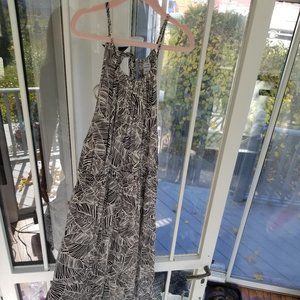 Maternity sleeveless high neck tiered maxi swing dress